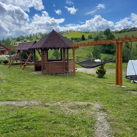 дзвін карпат Lodge *